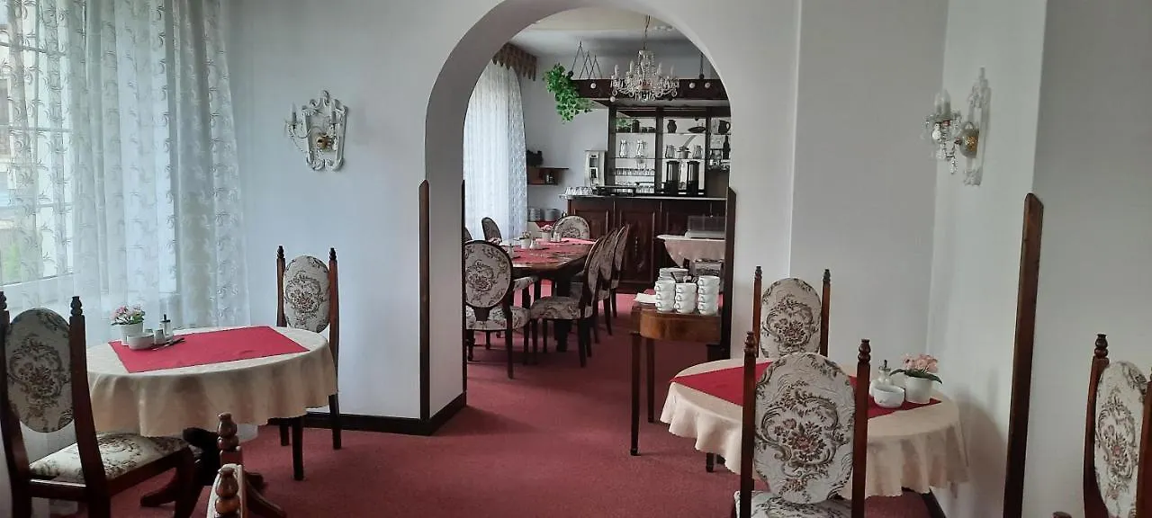 Excellent Romantic Praha Hotel